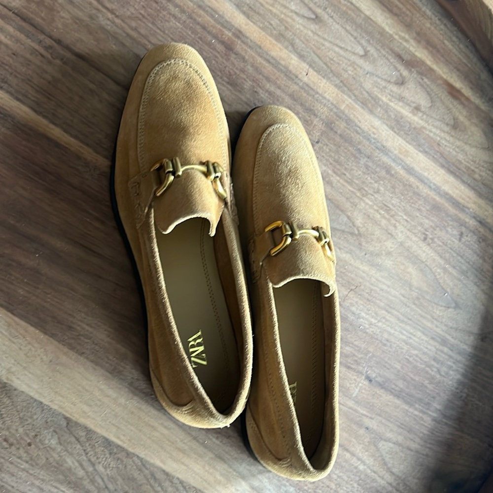 ZARA BUCKLED SUEDE LOAFERS - Picture 6 of 7